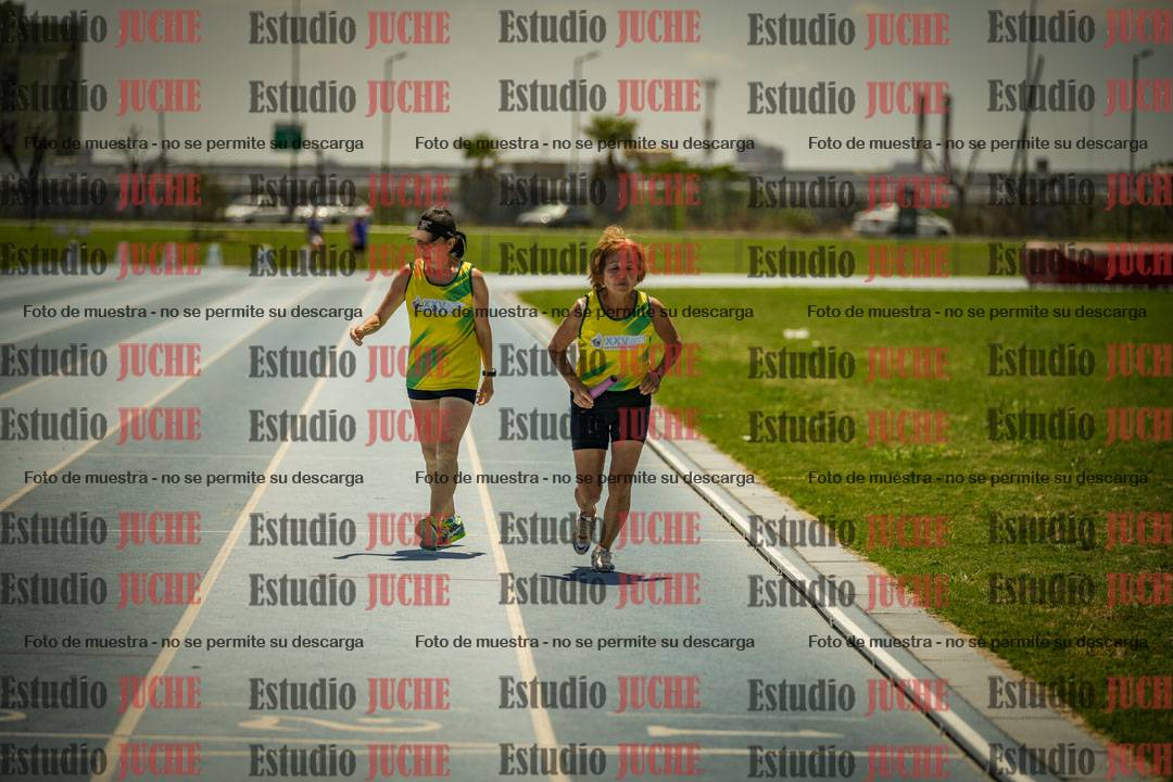 Fotos de las Postas 4x400mts de mujeres MASTER - FINAL