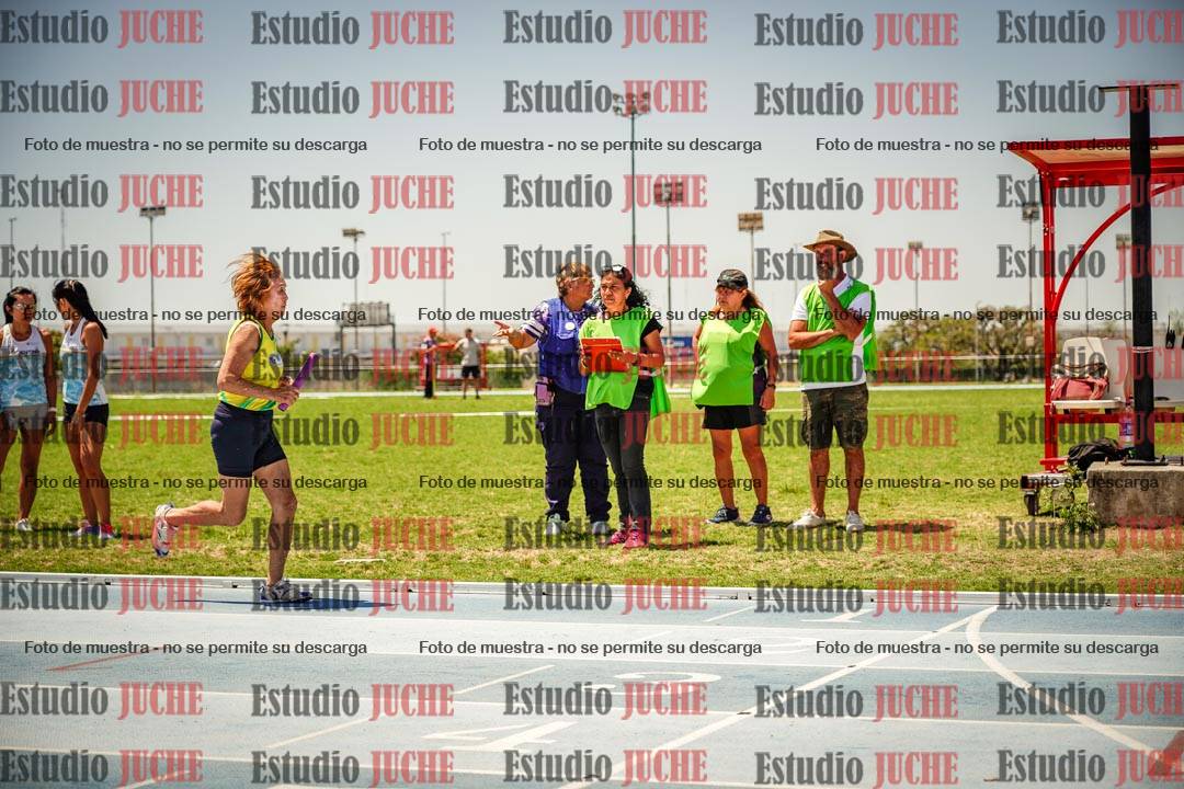 Fotos de las Postas 4x400mts de mujeres MASTER - FINAL