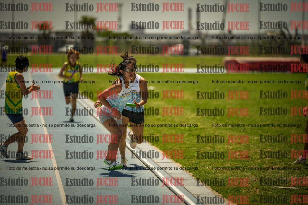 Fotos de las Postas 4x400mts de mujeres MASTER - FINAL