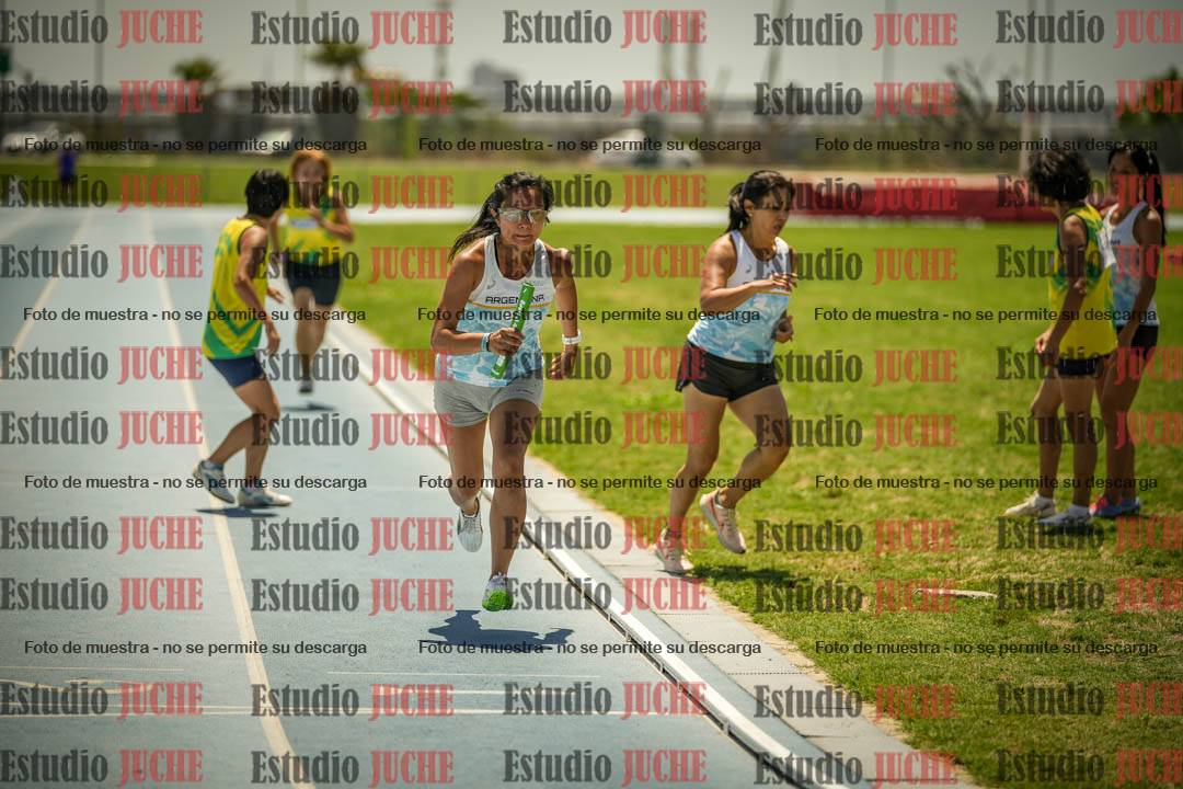 Fotos de las Postas 4x400mts de mujeres MASTER - FINAL