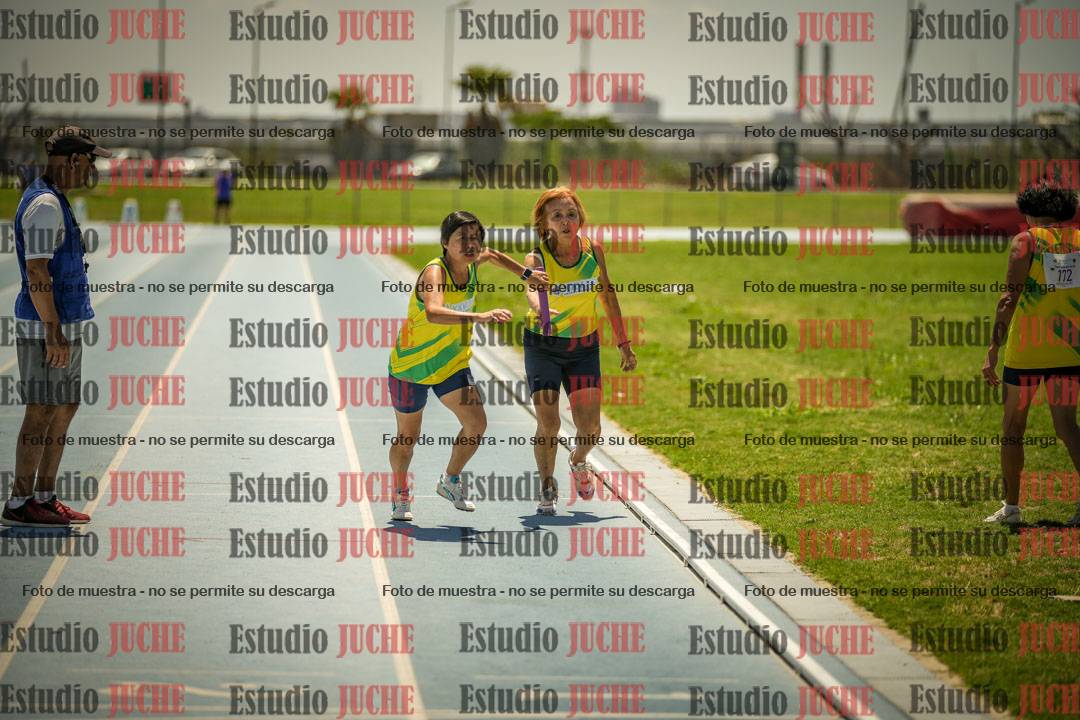 Fotos de las Postas 4x400mts de mujeres MASTER - FINAL