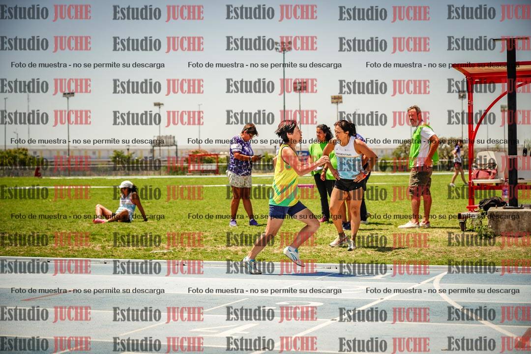 Fotos de las Postas 4x400mts de mujeres MASTER - FINAL