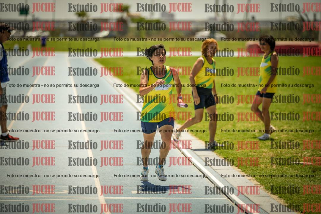 Fotos de las Postas 4x400mts de mujeres MASTER - FINAL