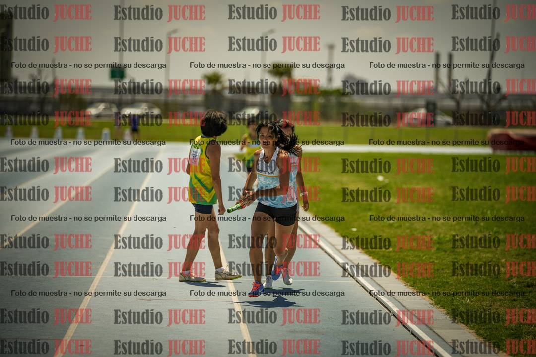 Fotos de las Postas 4x400mts de mujeres MASTER - FINAL