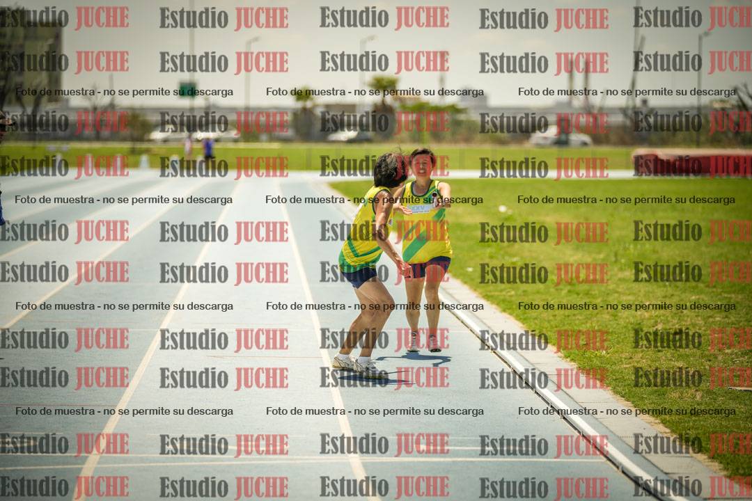 Fotos de las Postas 4x400mts de mujeres MASTER - FINAL