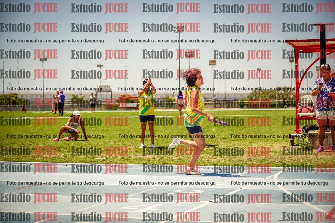 Fotos de las Postas 4x400mts de mujeres MASTER - FINAL