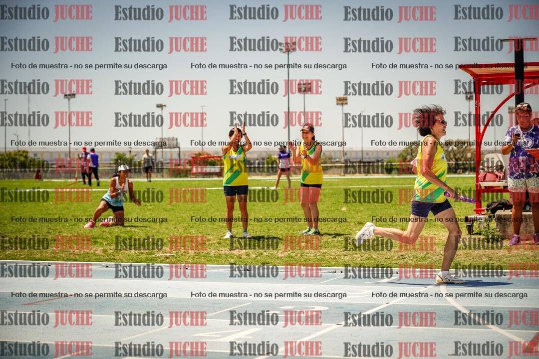 Fotos de las Postas 4x400mts de mujeres MASTER - FINAL
