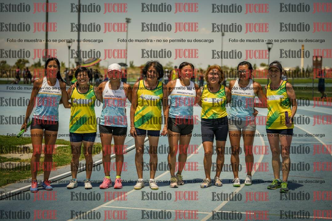 Fotos de las Postas 4x400mts de mujeres MASTER - FINAL