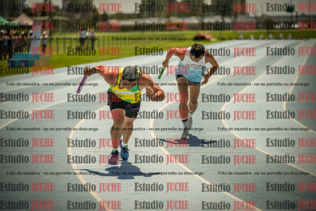 Fotos de las Postas 4x400mts de varones MASTER - FINAL