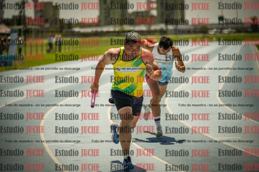 Fotos de las Postas 4x400mts de varones MASTER - FINAL