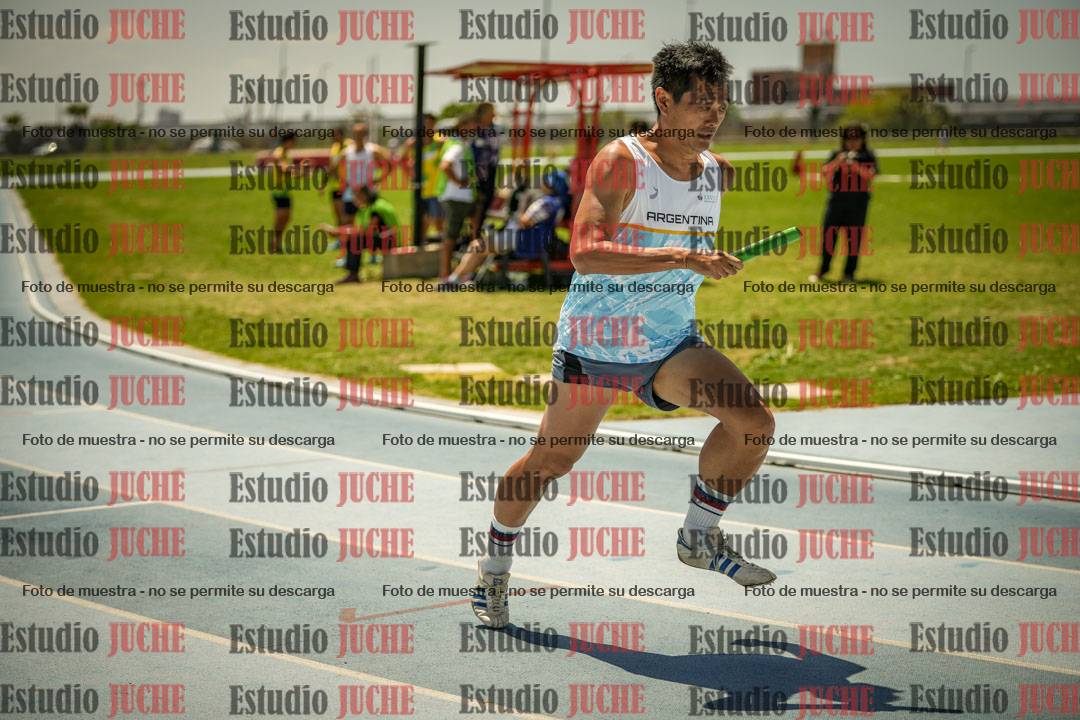 Fotos de las Postas 4x400mts de varones MASTER - FINAL
