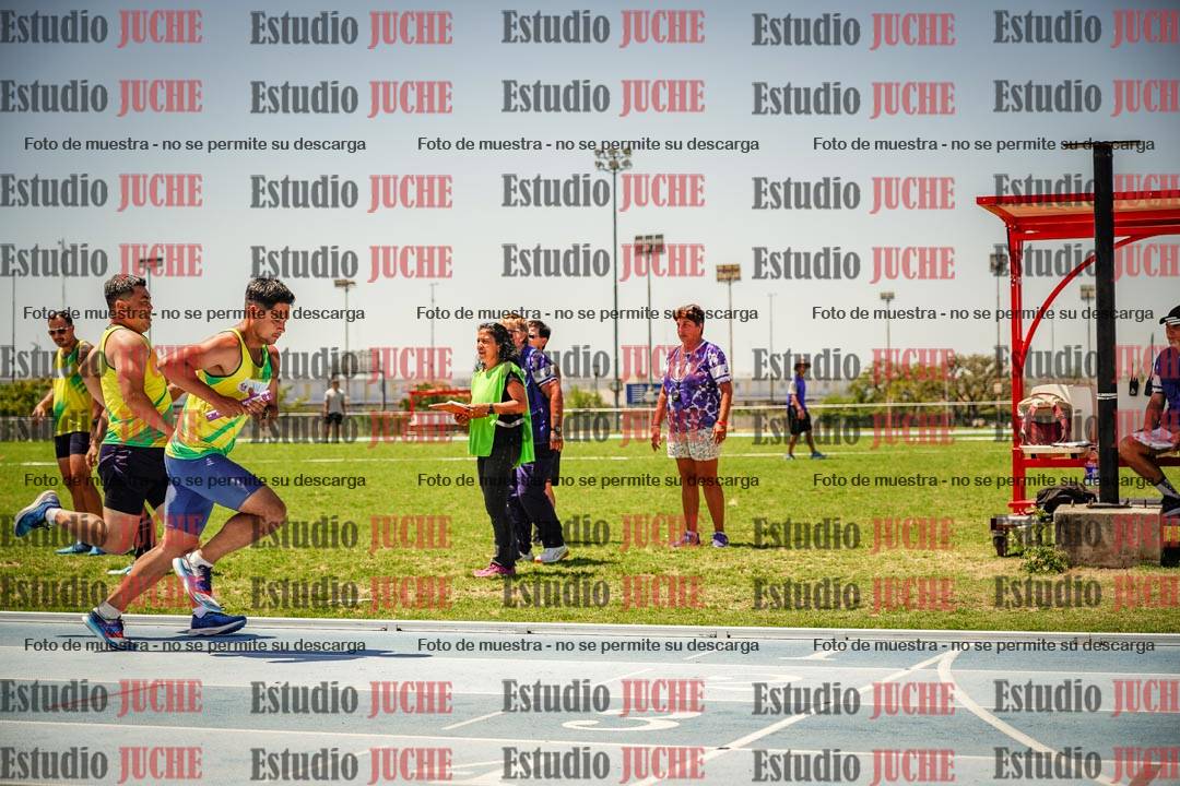 Fotos de las Postas 4x400mts de varones MASTER - FINAL
