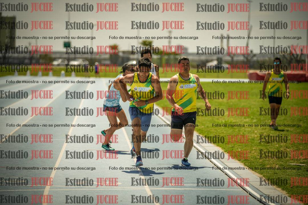 Fotos de las Postas 4x400mts de varones MASTER - FINAL