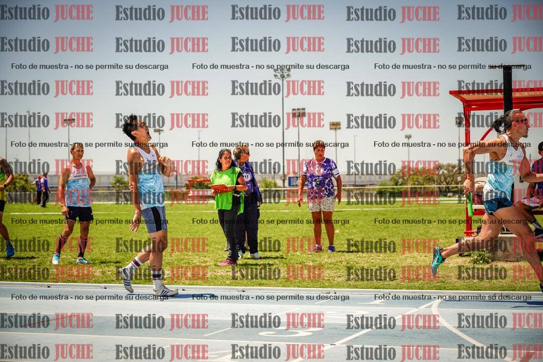Fotos de las Postas 4x400mts de varones MASTER - FINAL