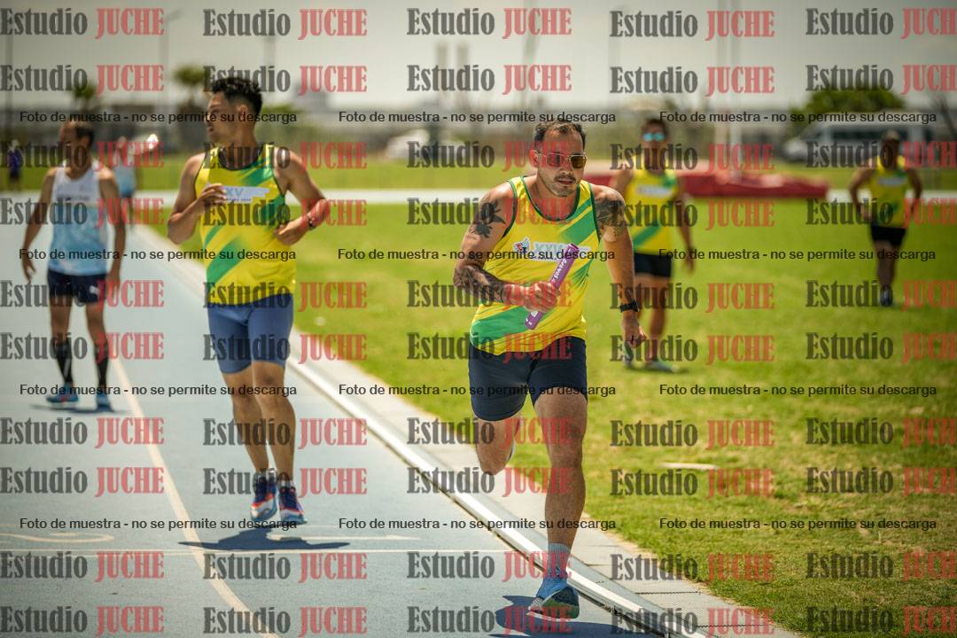 Fotos de las Postas 4x400mts de varones MASTER - FINAL