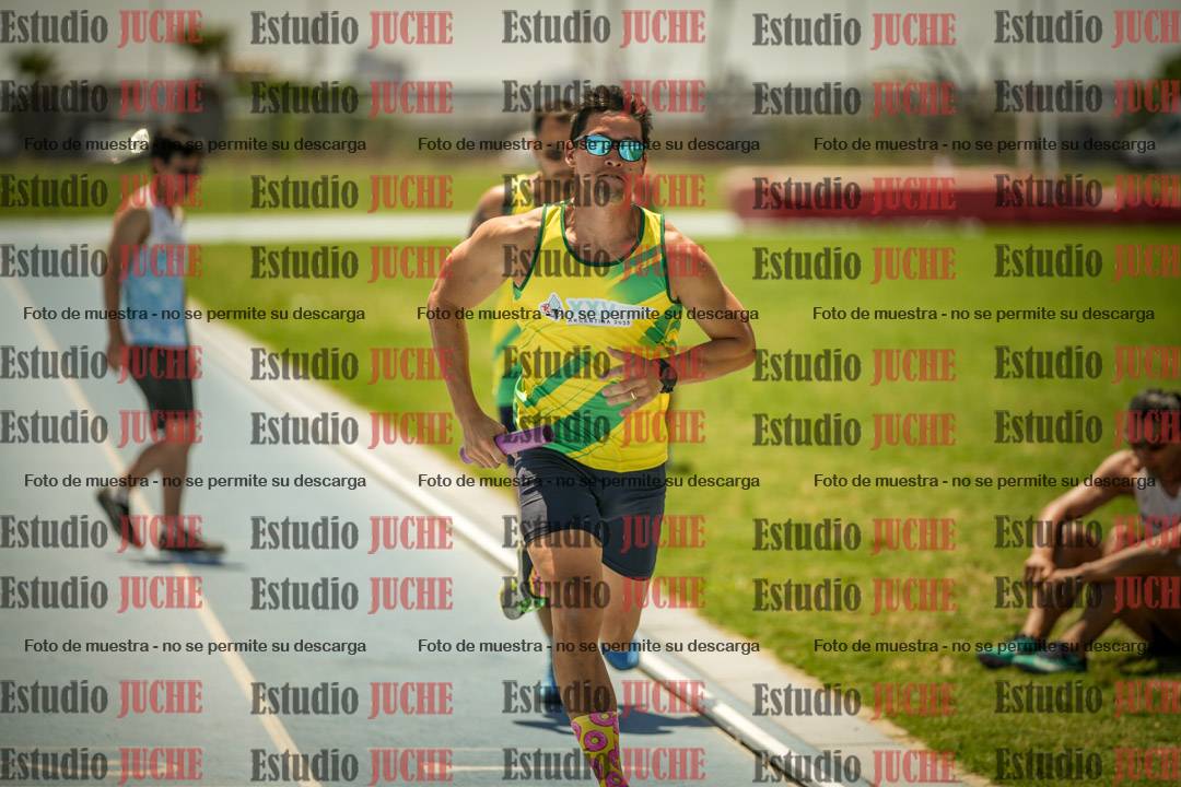 Fotos de las Postas 4x400mts de varones MASTER - FINAL
