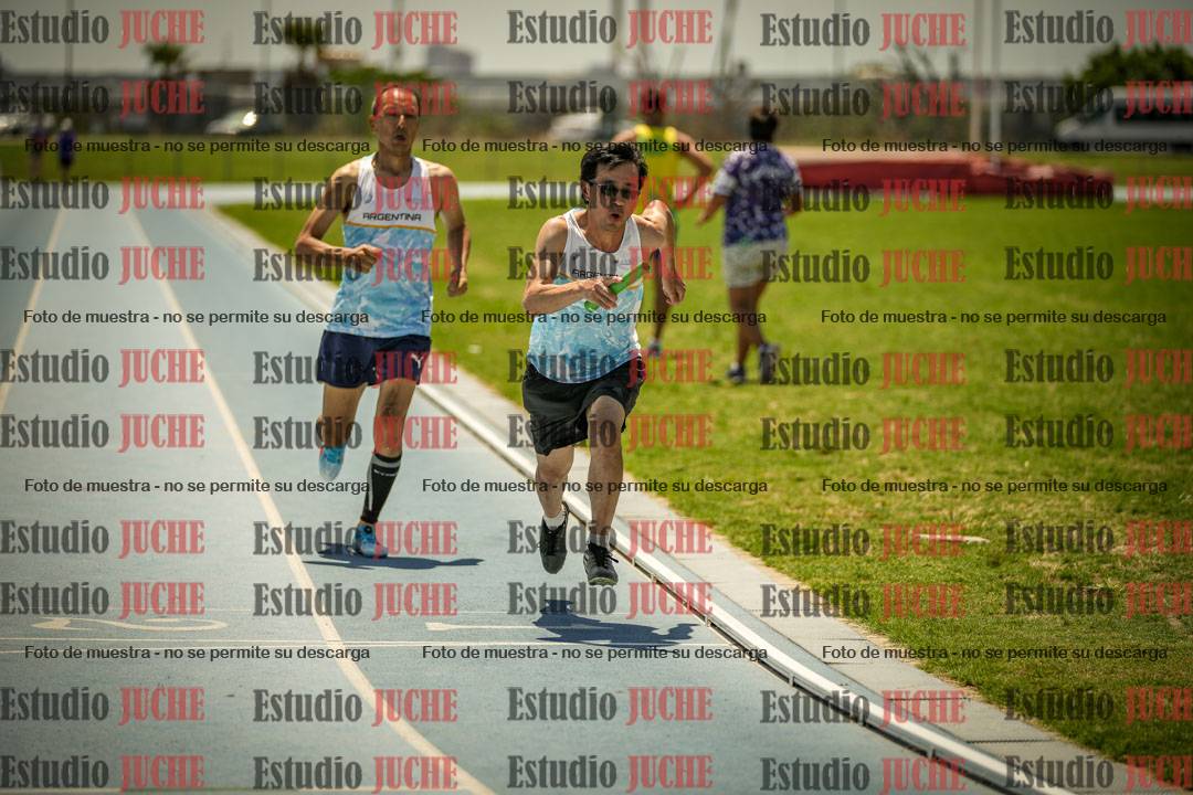 Fotos de las Postas 4x400mts de varones MASTER - FINAL