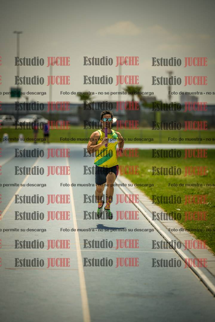 Fotos de las Postas 4x400mts de varones MASTER - FINAL