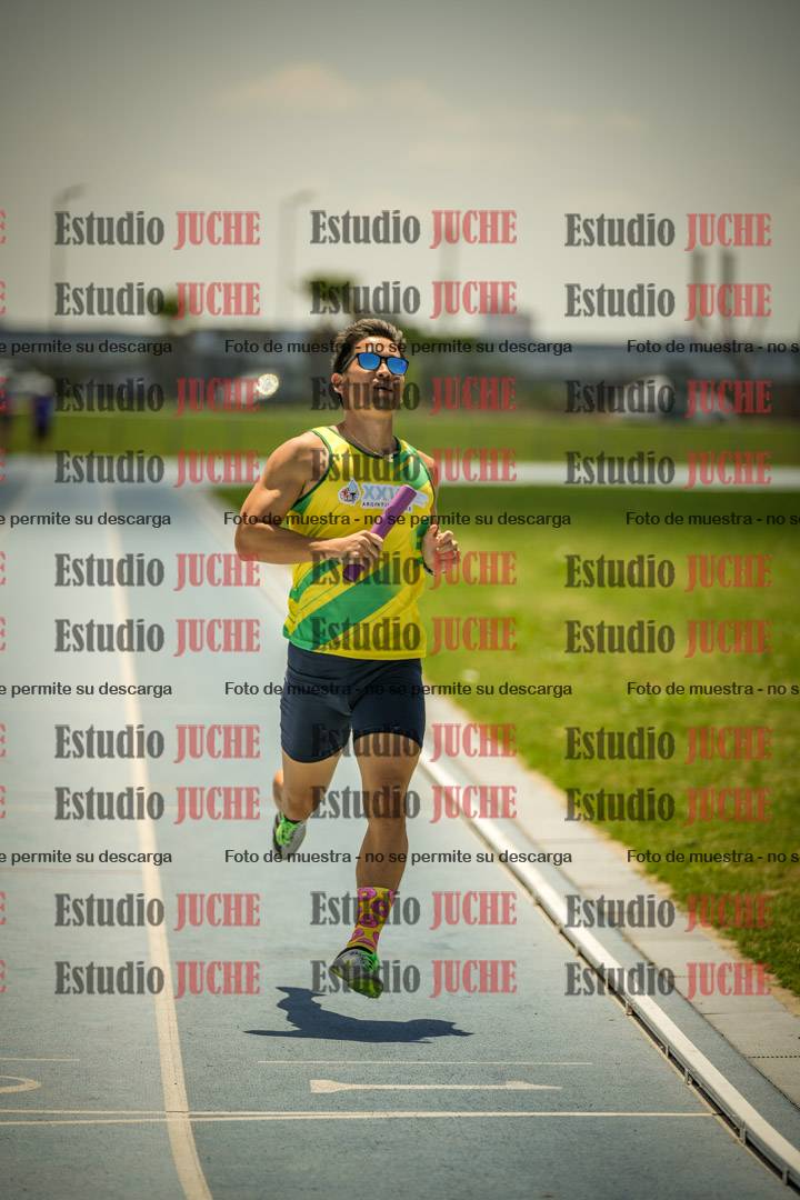 Fotos de las Postas 4x400mts de varones MASTER - FINAL