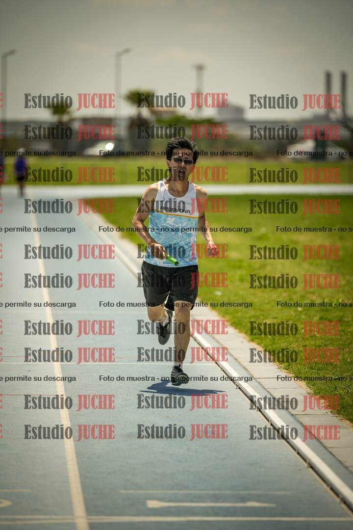 Fotos de las Postas 4x400mts de varones MASTER - FINAL