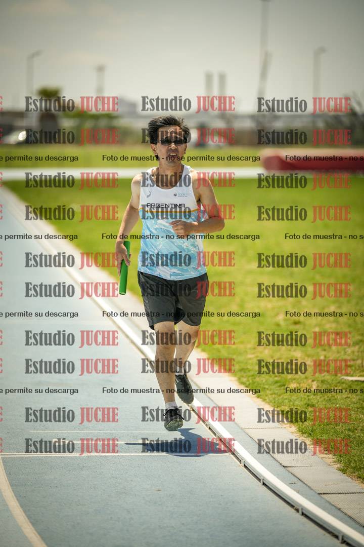 Fotos de las Postas 4x400mts de varones MASTER - FINAL