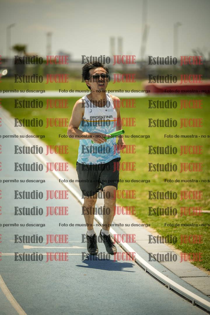 Fotos de las Postas 4x400mts de varones MASTER - FINAL