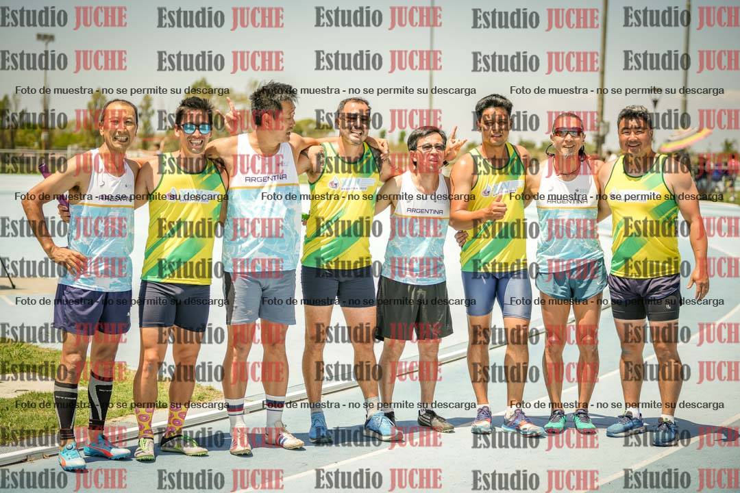 Fotos de las Postas 4x400mts de varones MASTER - FINAL