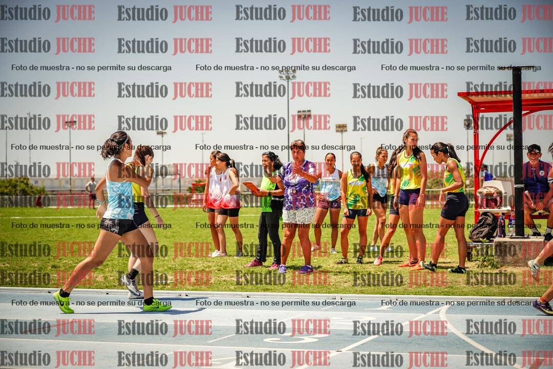 Fotos de las Postas 4x400mts de mujeres LIBRE - FINAL