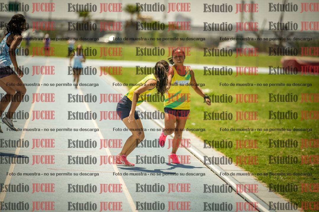 Fotos de las Postas 4x400mts de mujeres LIBRE - FINAL