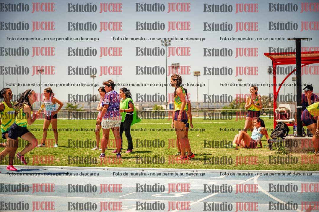 Fotos de las Postas 4x400mts de mujeres LIBRE - FINAL