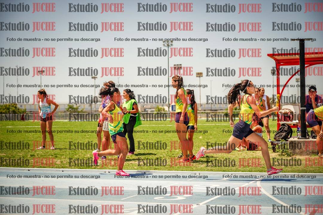 Fotos de las Postas 4x400mts de mujeres LIBRE - FINAL