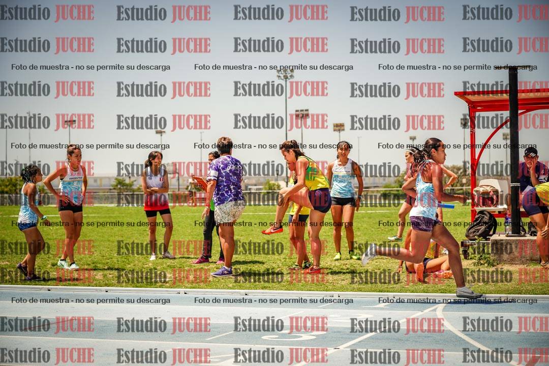 Fotos de las Postas 4x400mts de mujeres LIBRE - FINAL