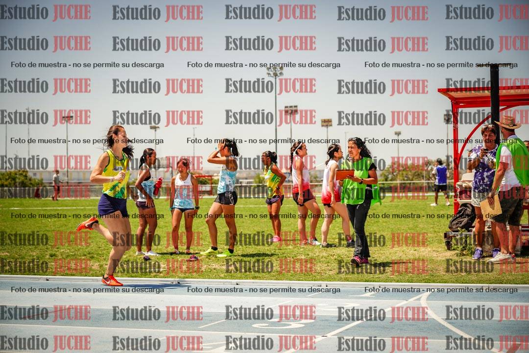 Fotos de las Postas 4x400mts de mujeres LIBRE - FINAL
