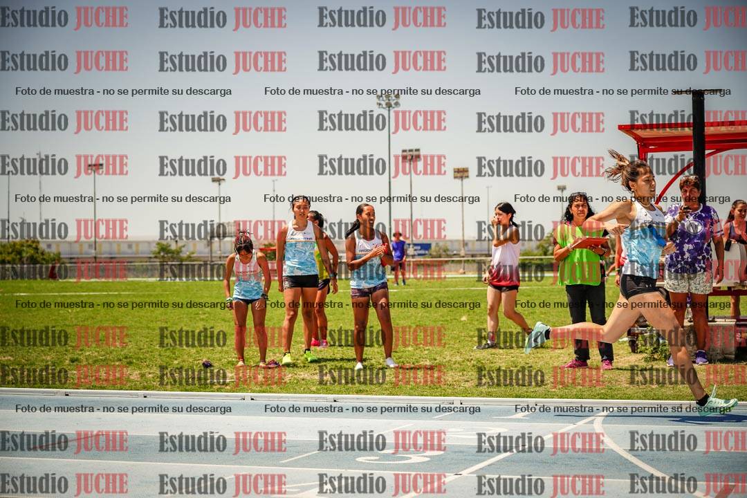 Fotos de las Postas 4x400mts de mujeres LIBRE - FINAL