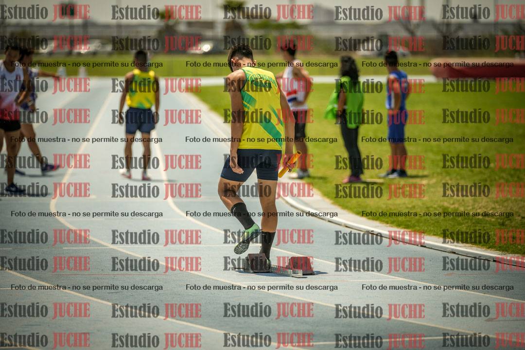 Fotos de las Postas 4x400mts de varones LIBRE - FINAL
