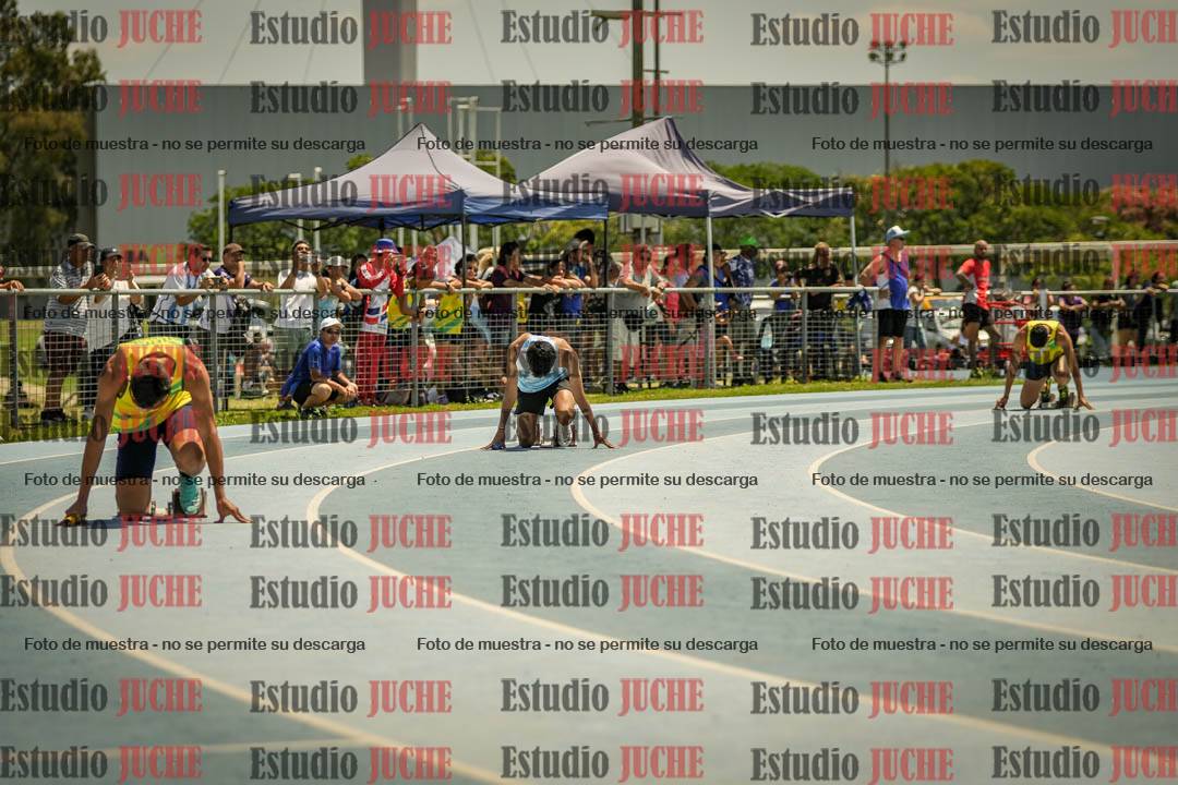 Fotos de las Postas 4x400mts de varones LIBRE - FINAL