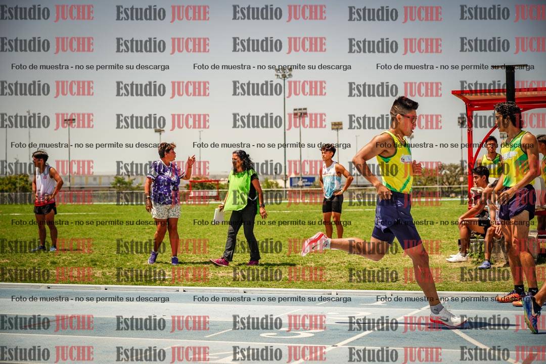 Fotos de las Postas 4x400mts de varones LIBRE - FINAL