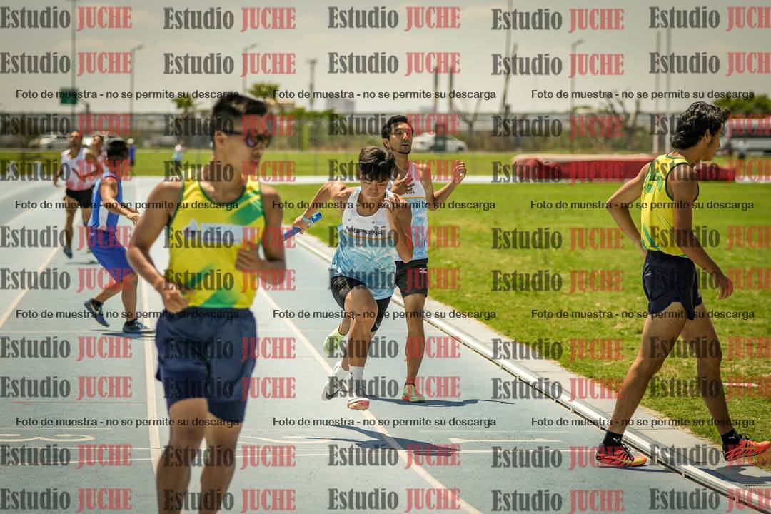 Fotos de las Postas 4x400mts de varones LIBRE - FINAL