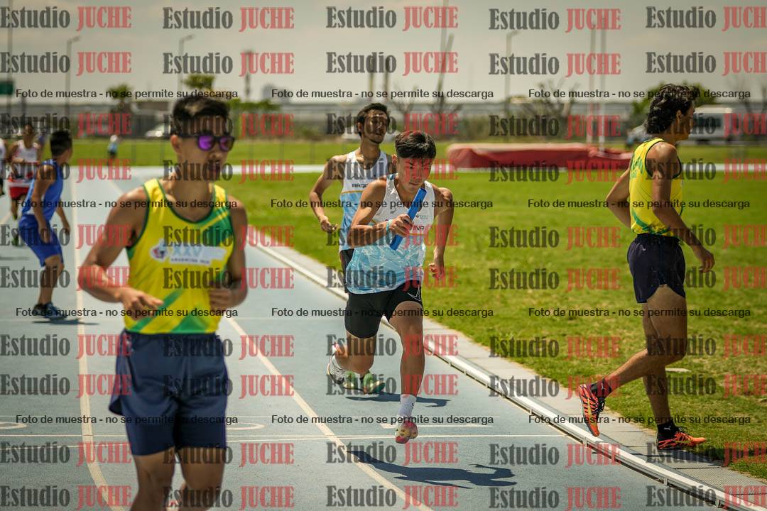 Fotos de las Postas 4x400mts de varones LIBRE - FINAL