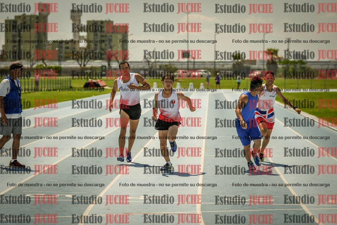 Fotos de las Postas 4x400mts de varones LIBRE - FINAL