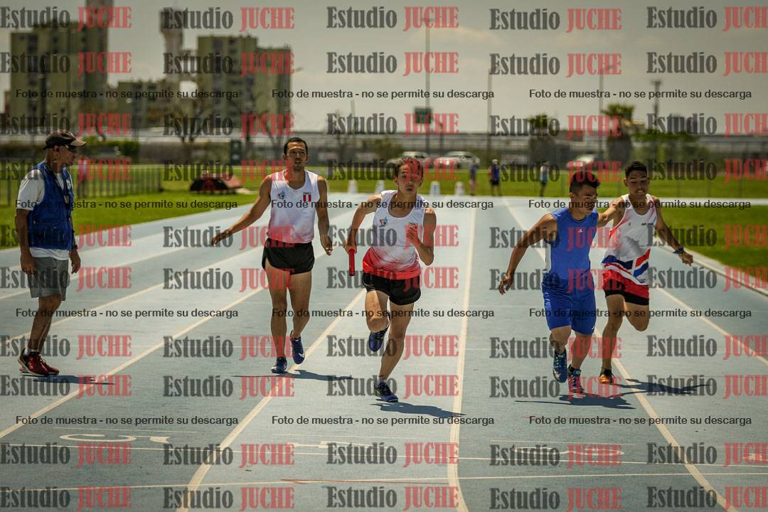 Fotos de las Postas 4x400mts de varones LIBRE - FINAL