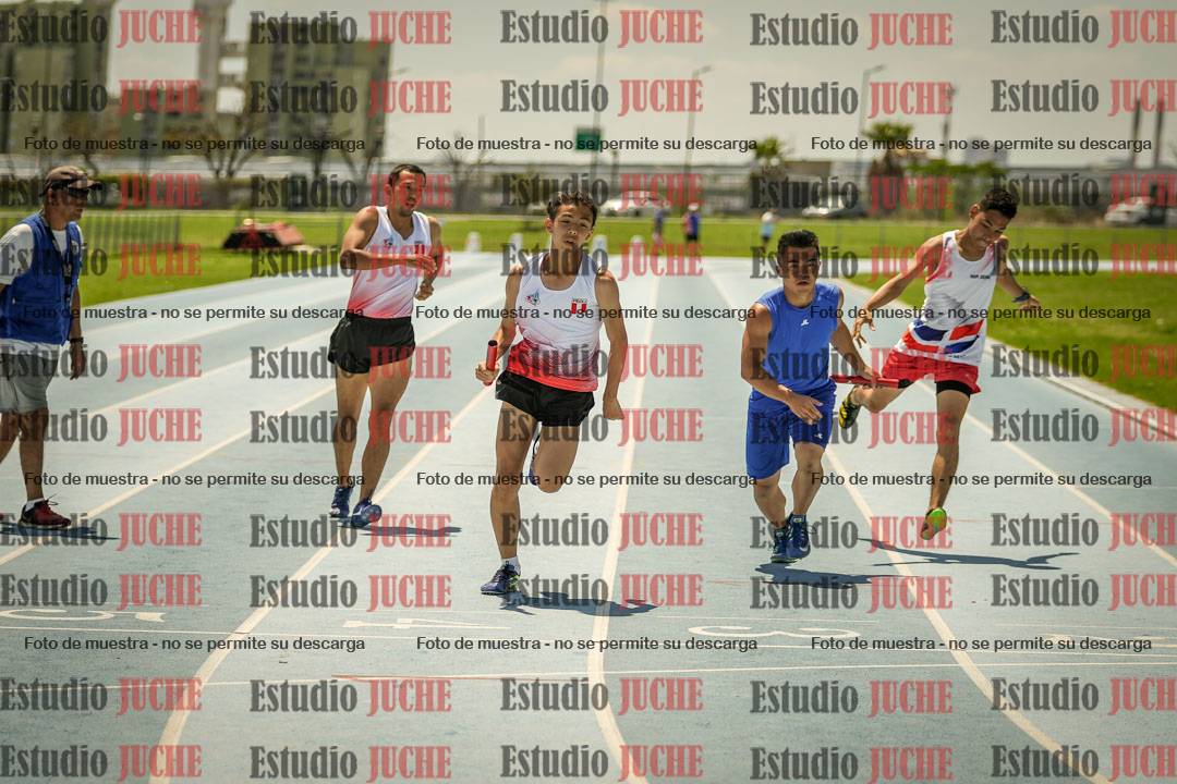 Fotos de las Postas 4x400mts de varones LIBRE - FINAL