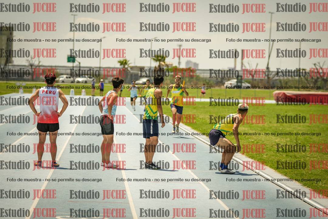 Fotos de las Postas 4x400mts de varones LIBRE - FINAL