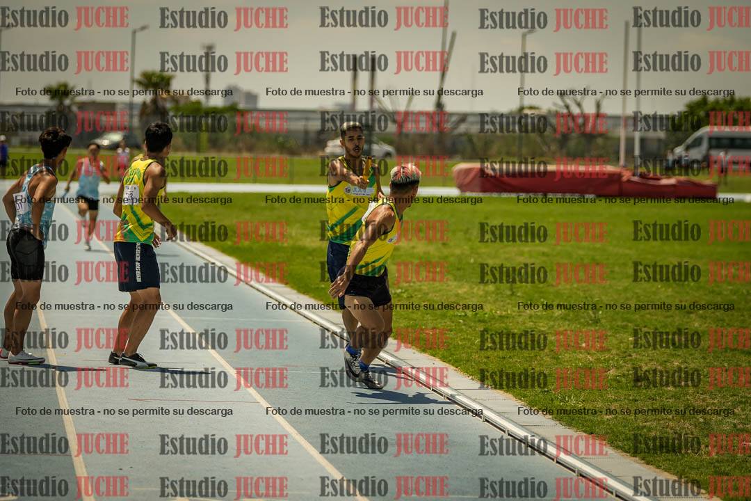 Fotos de las Postas 4x400mts de varones LIBRE - FINAL