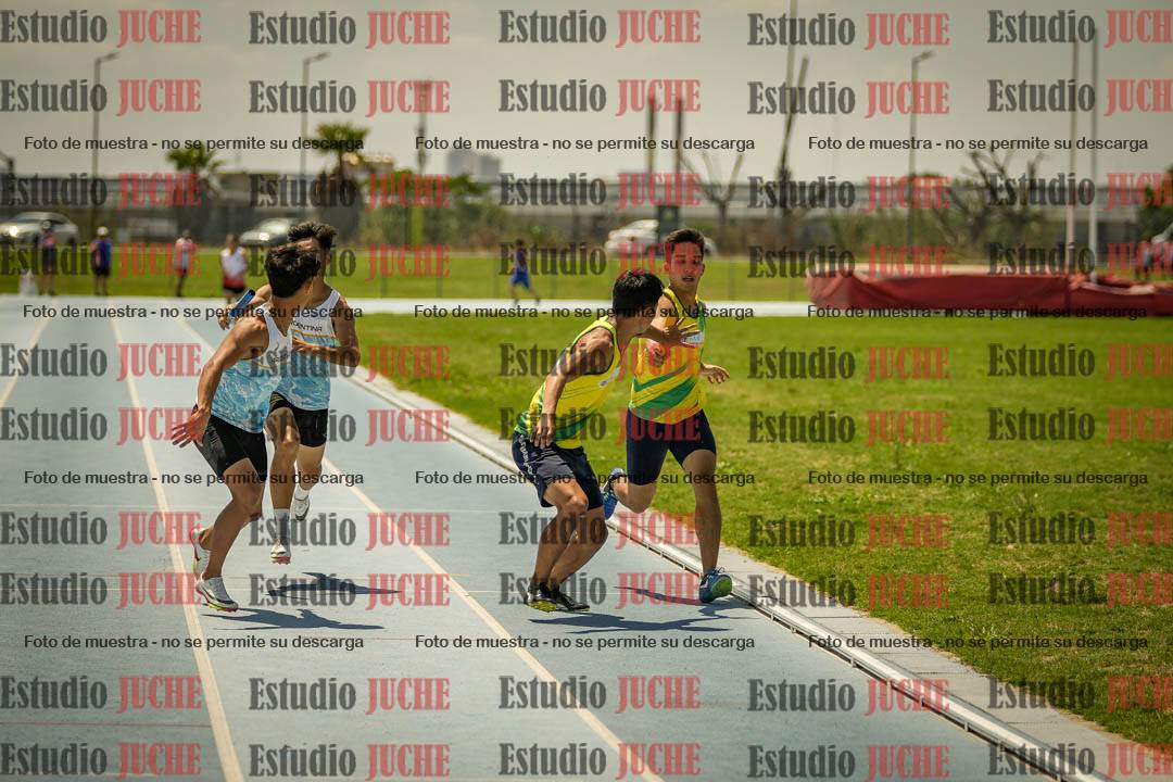 Fotos de las Postas 4x400mts de varones LIBRE - FINAL