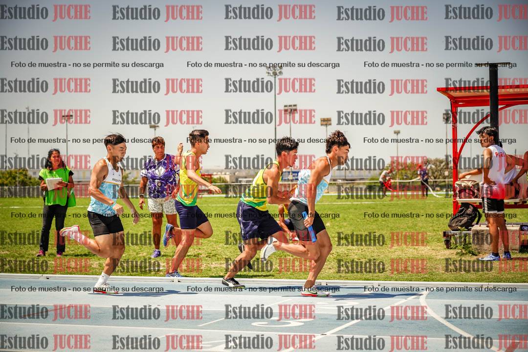 Fotos de las Postas 4x400mts de varones LIBRE - FINAL