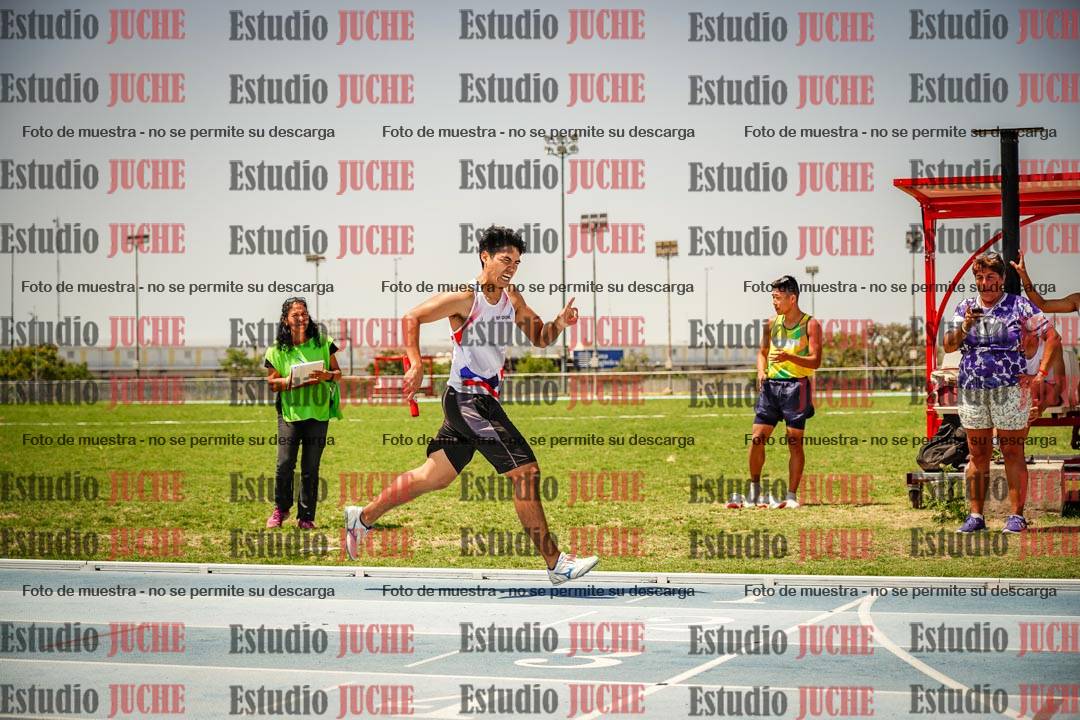 Fotos de las Postas 4x400mts de varones LIBRE - FINAL