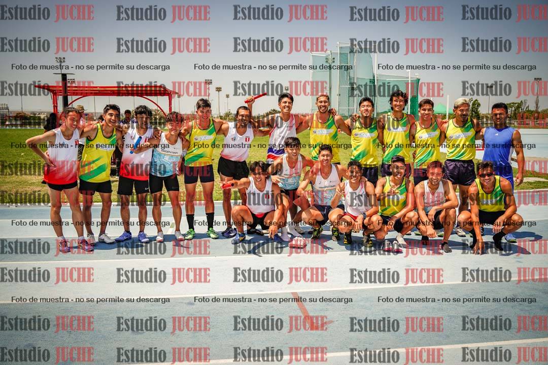 Fotos de las Postas 4x400mts de varones LIBRE - FINAL