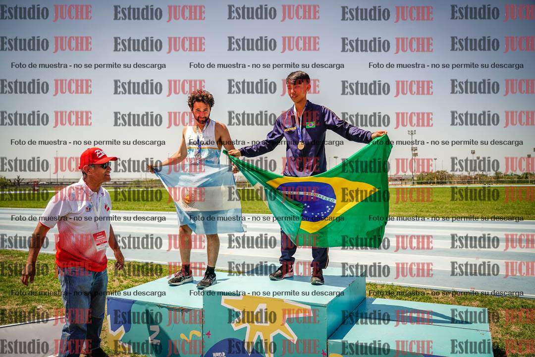 Fotos de algunos podios y extras del torneo