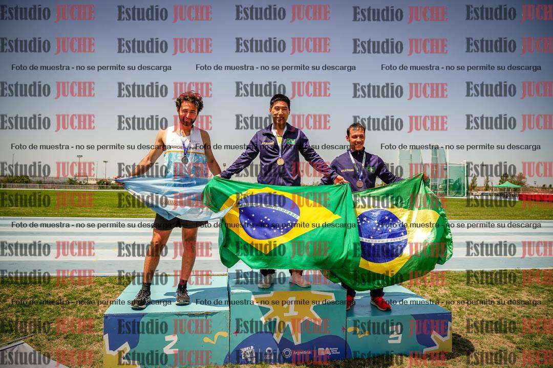 Fotos de algunos podios y extras del torneo